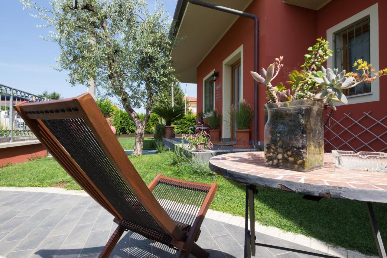 I Frutteti "Affitta Camere" Camaiore Exteriör bild