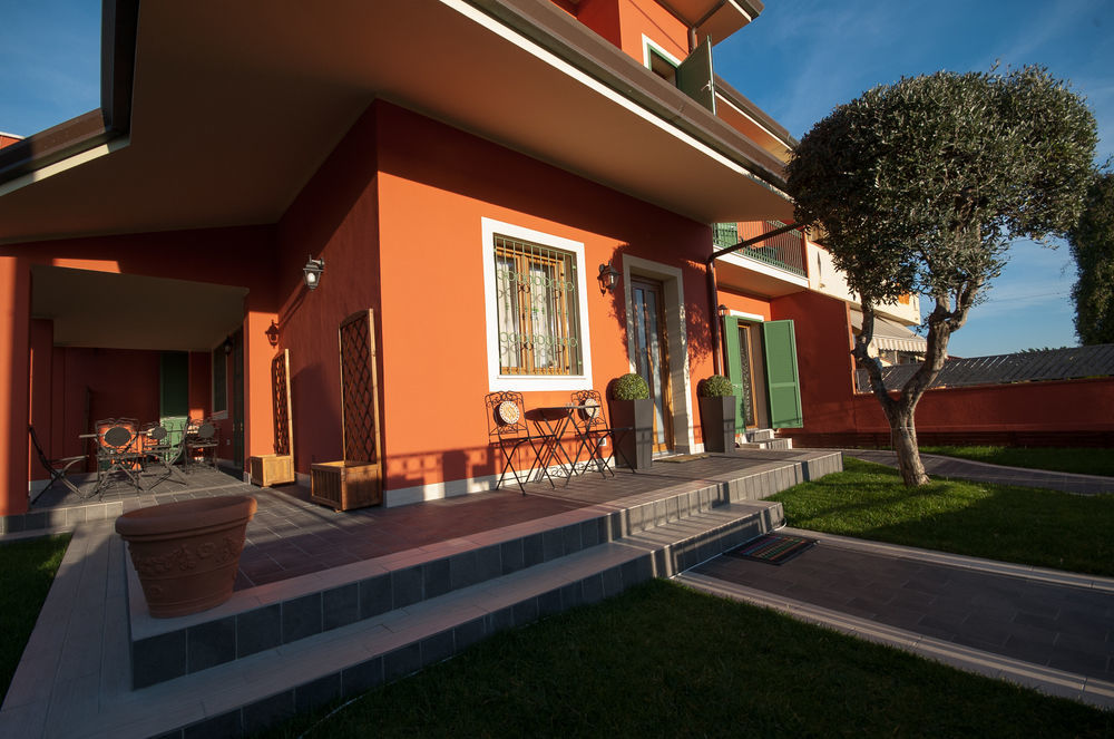 I Frutteti "Affitta Camere" Camaiore Exteriör bild
